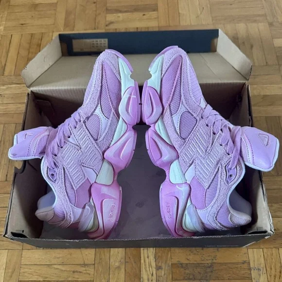 New Balance Pink and White Sneakers with Modern Silhouette